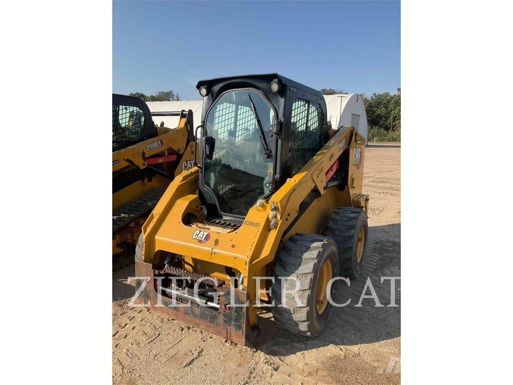 CAT 246D3 Мини-погрузчики