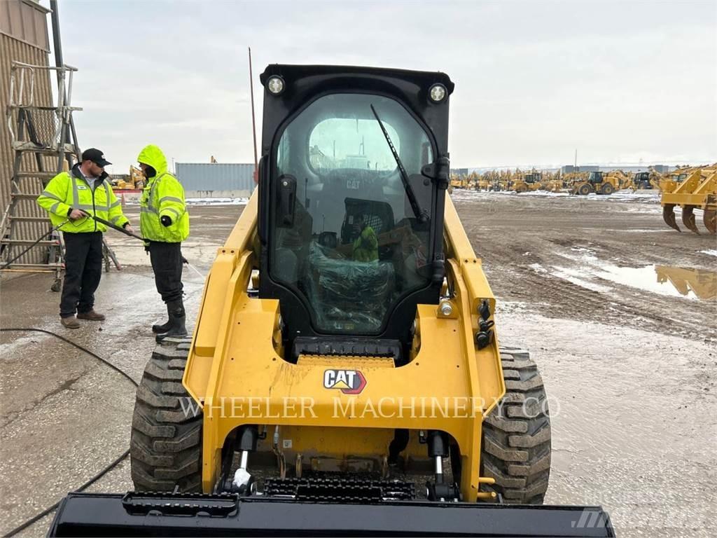 CAT 246D3 C3H2 Мини-погрузчики