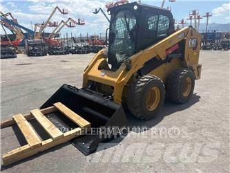 CAT 246D3 C3H2 Мини-погрузчики