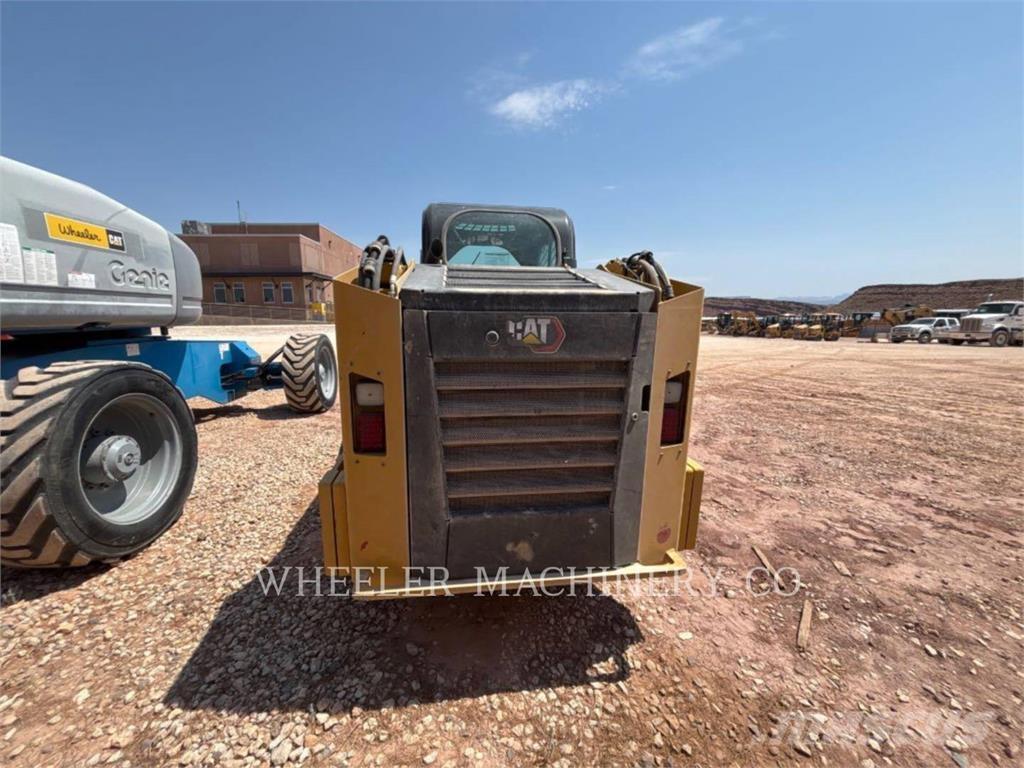 CAT 246D3 C3H2 Мини-погрузчики