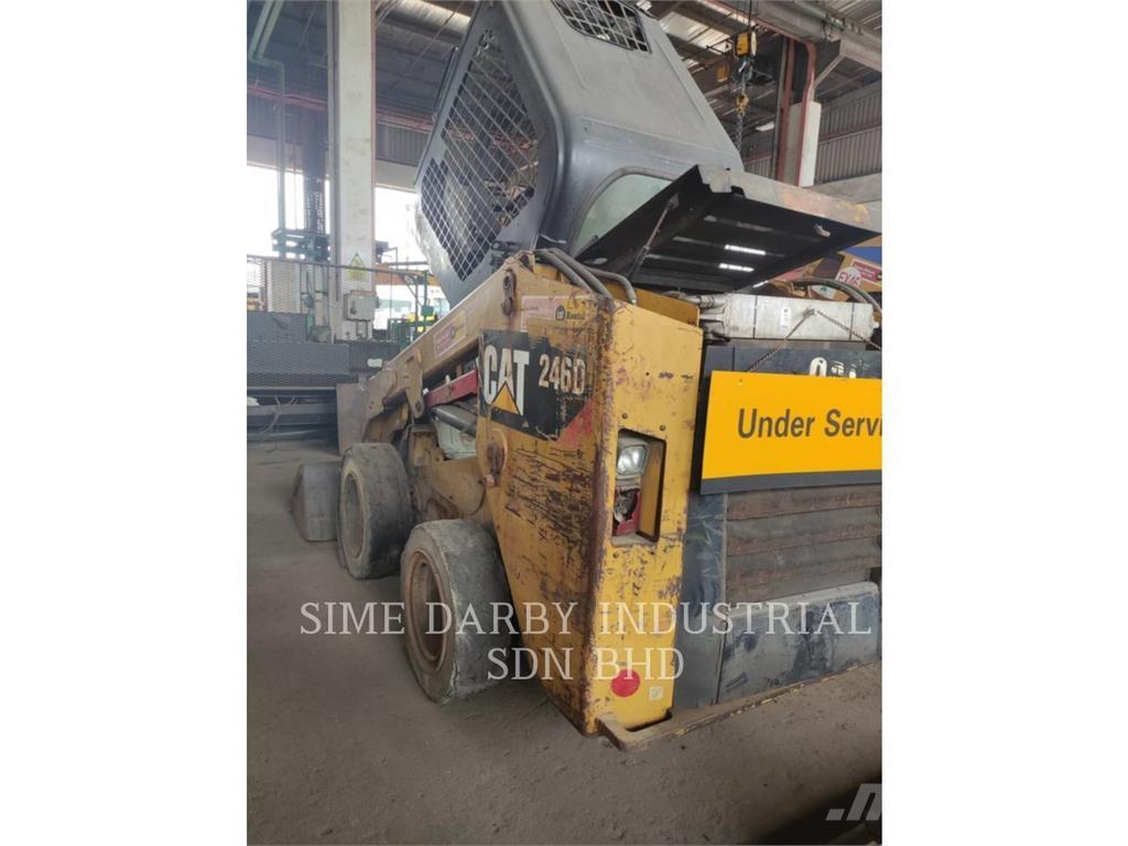 CAT 246DLRC Мини-погрузчики