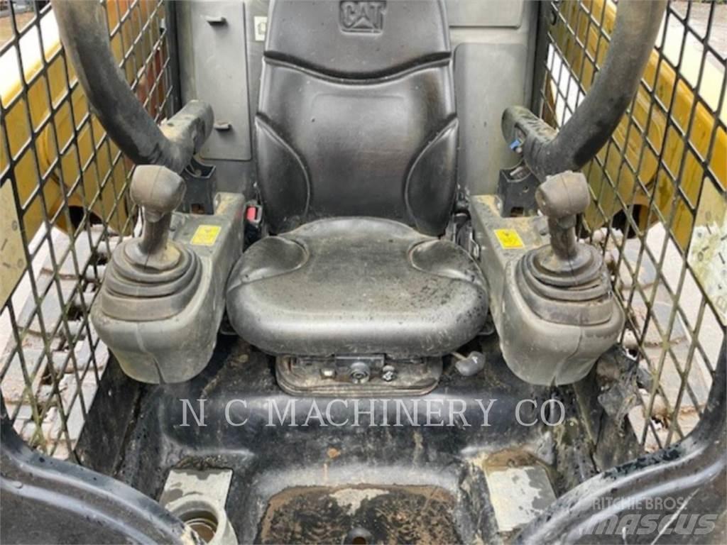 CAT 249D Мини-погрузчики