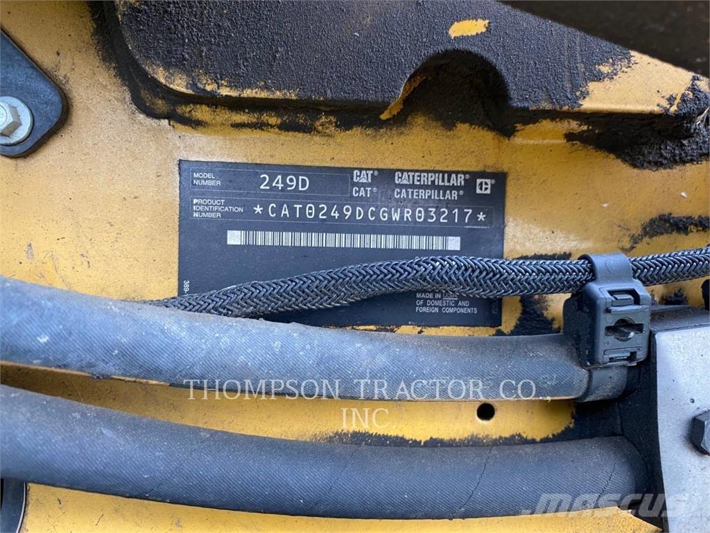 CAT 249D Гусеничные фронтальные погрузчики