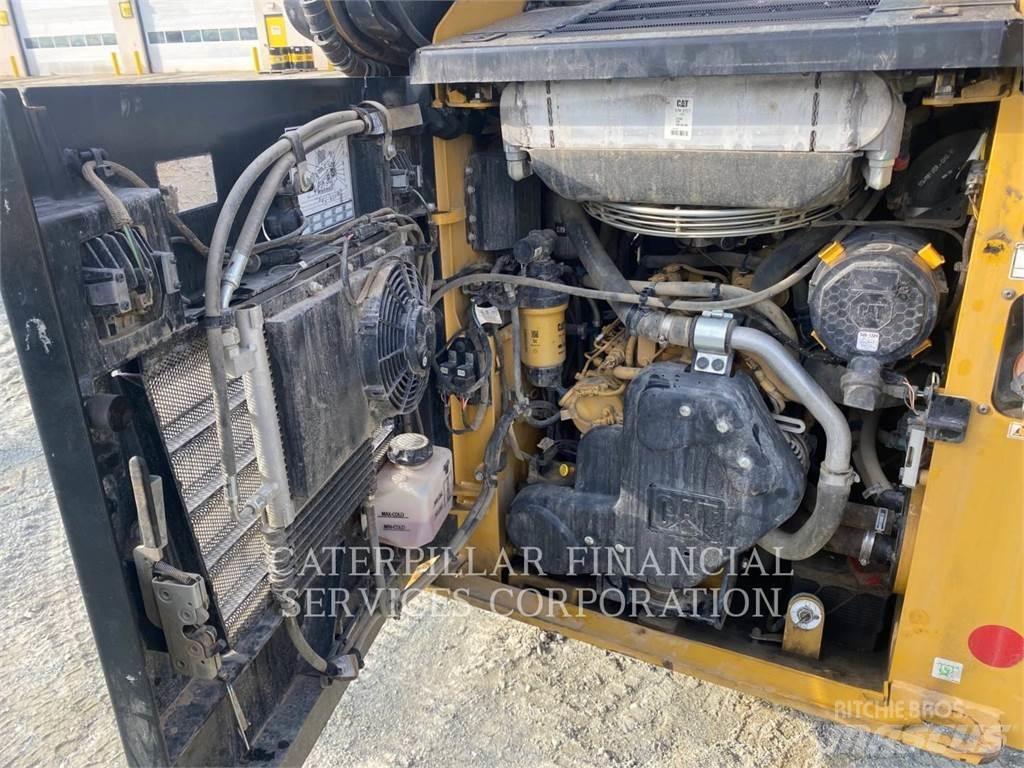 CAT 249D3 Гусеничные фронтальные погрузчики