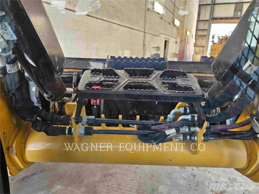 CAT 255 Гусеничные фронтальные погрузчики