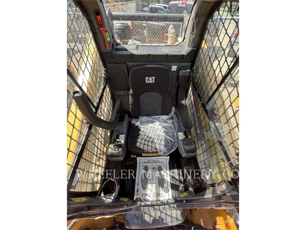 CAT 255 C3HF Гусеничные фронтальные погрузчики
