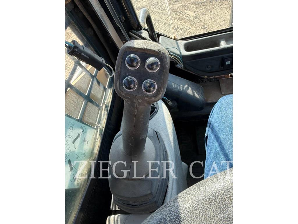 CAT 257B Гусеничные фронтальные погрузчики