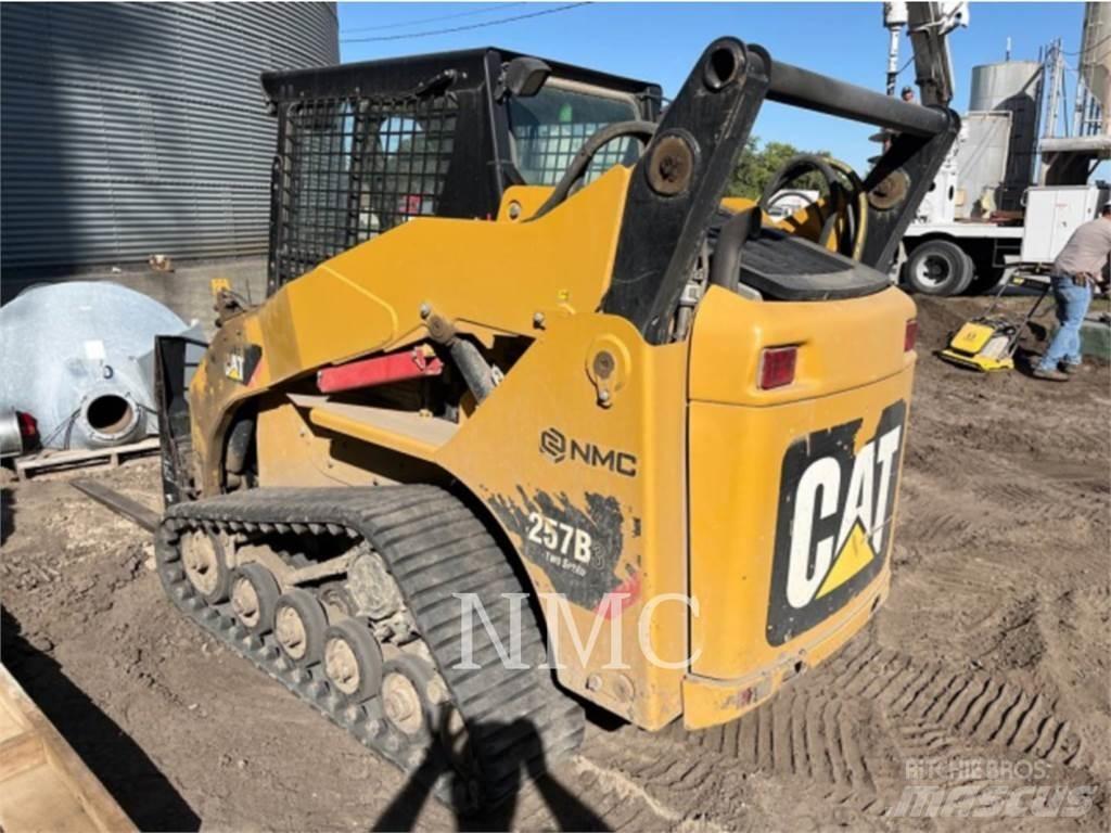 CAT 257B3 Мини-погрузчики