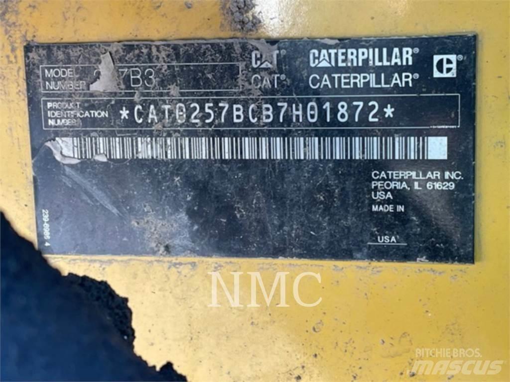 CAT 257B3 Мини-погрузчики