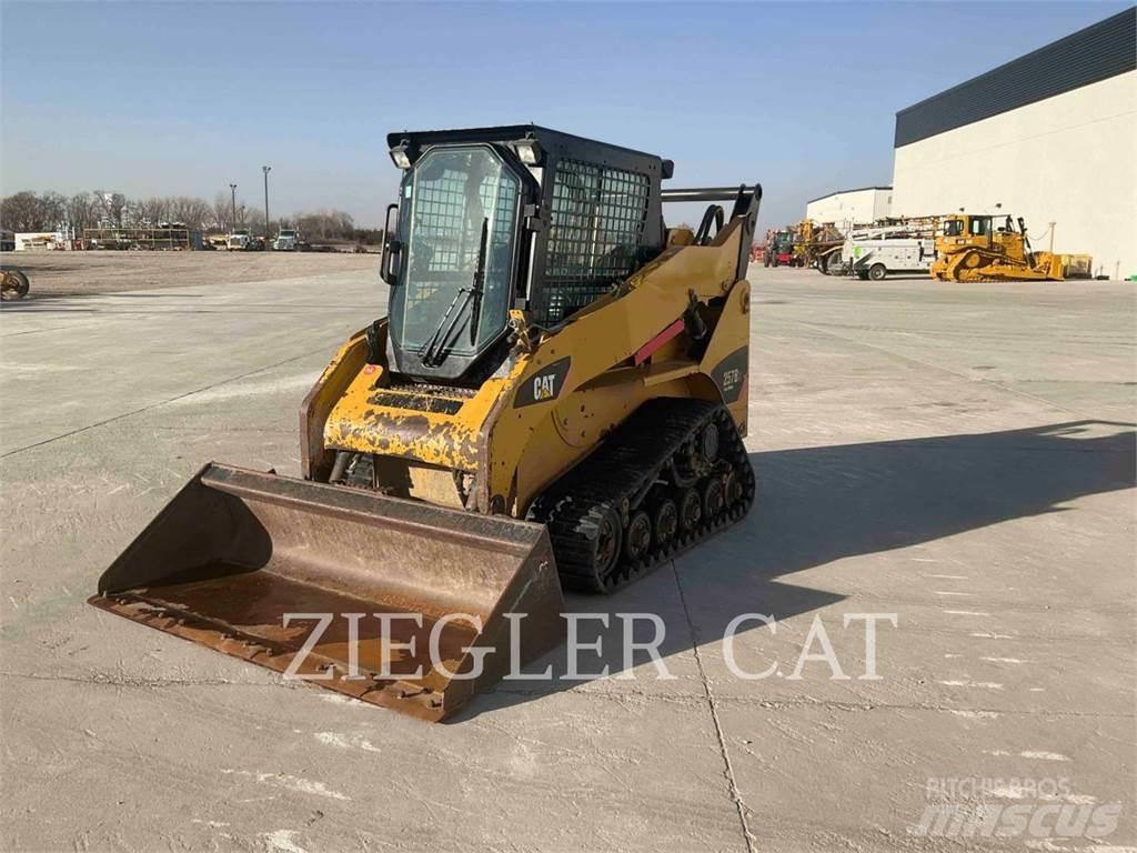 CAT 257B3 Гусеничные фронтальные погрузчики