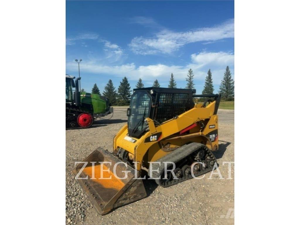 CAT 257B3 Гусеничные фронтальные погрузчики