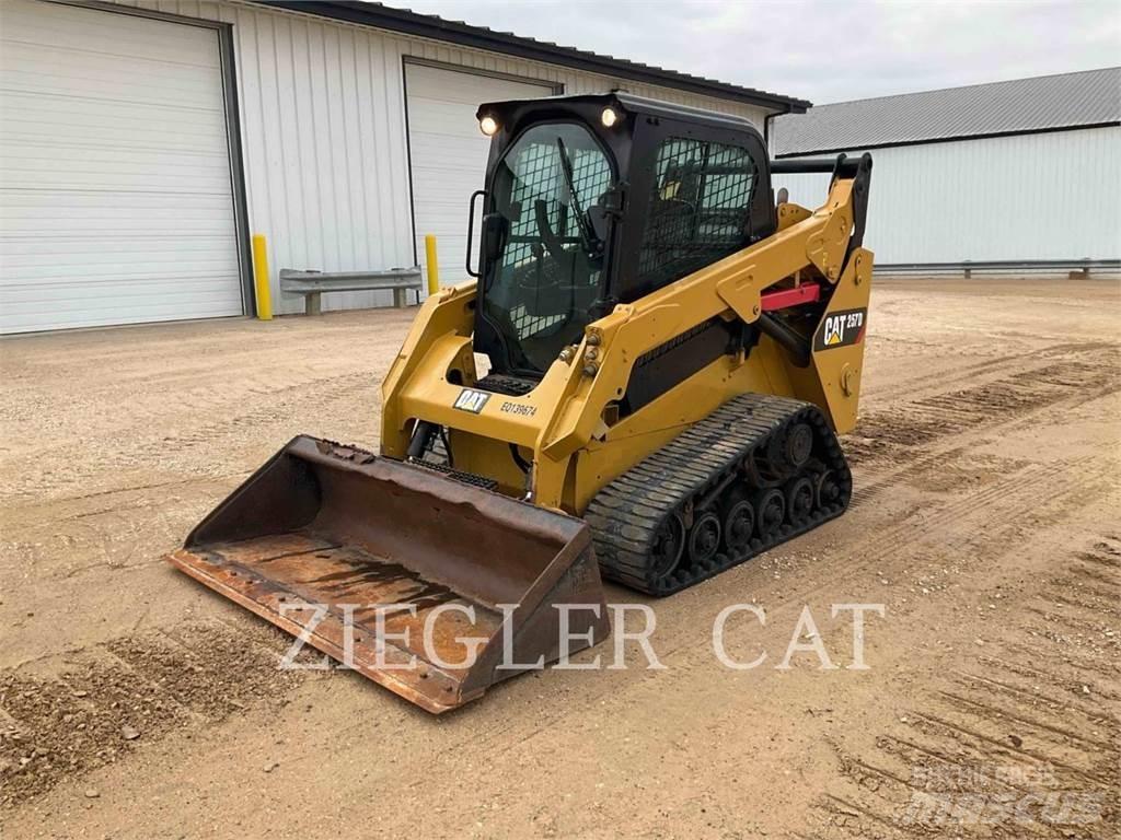 CAT 257D Гусеничные фронтальные погрузчики