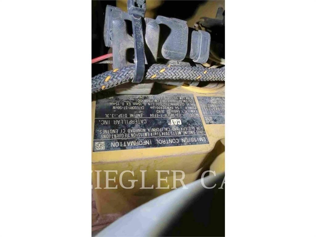 CAT 257D Гусеничные фронтальные погрузчики