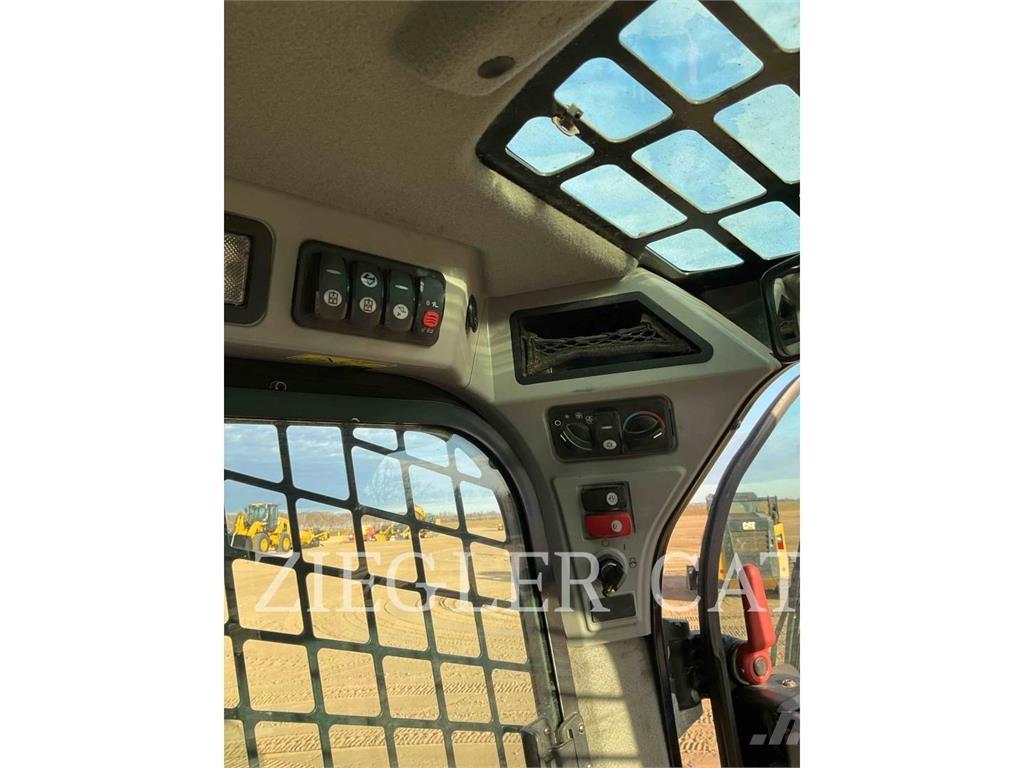 CAT 257D Гусеничные фронтальные погрузчики