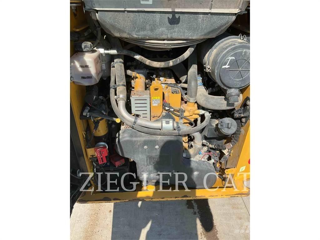 CAT 259D3 Гусеничные фронтальные погрузчики