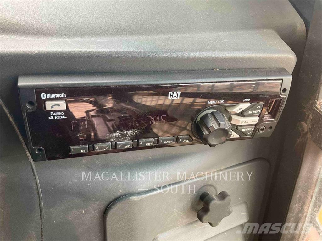 CAT 259D3 Гусеничные фронтальные погрузчики