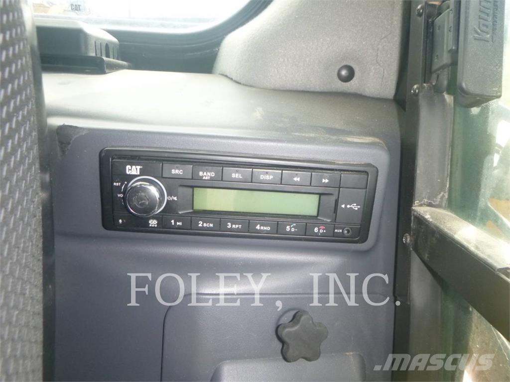 CAT 259D3 Гусеничные фронтальные погрузчики