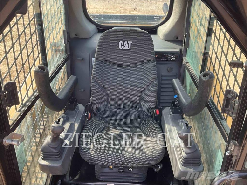 CAT 259D3 Гусеничные фронтальные погрузчики