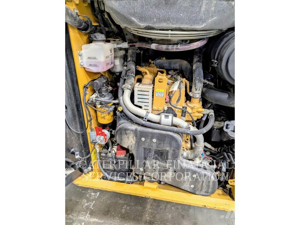 CAT 259D3 Гусеничные фронтальные погрузчики