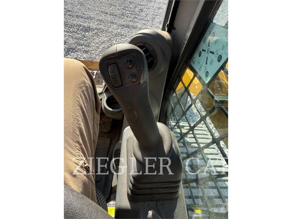 CAT 259D3 Гусеничные фронтальные погрузчики