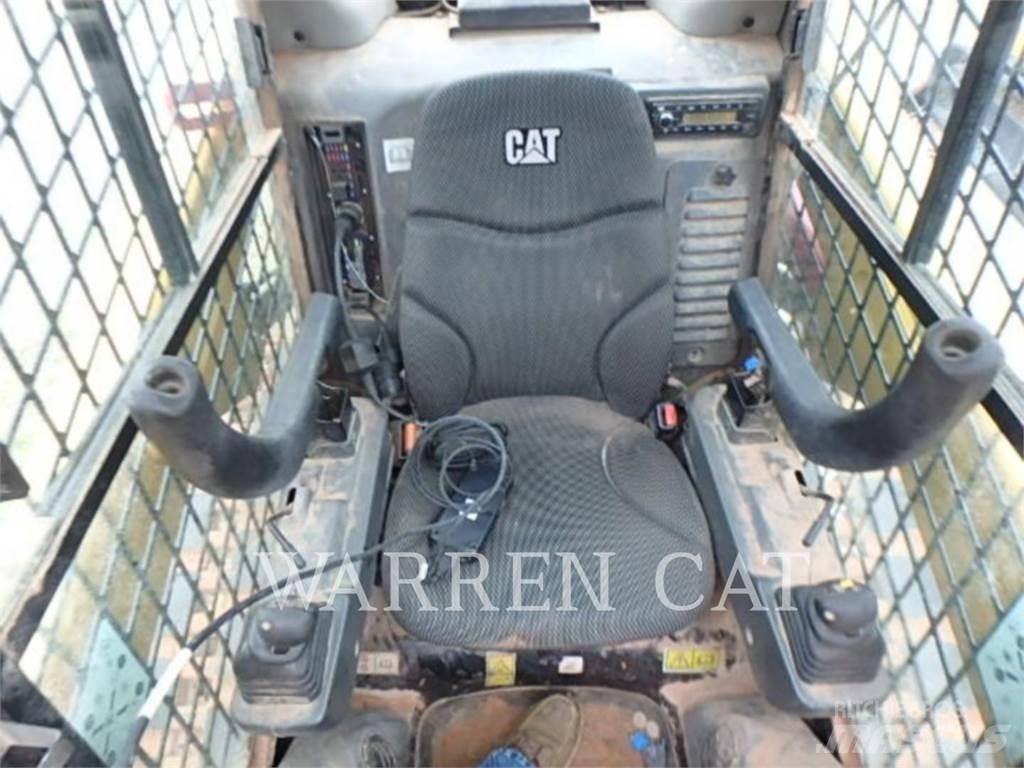 CAT 259D3 C3H2 Гусеничные фронтальные погрузчики