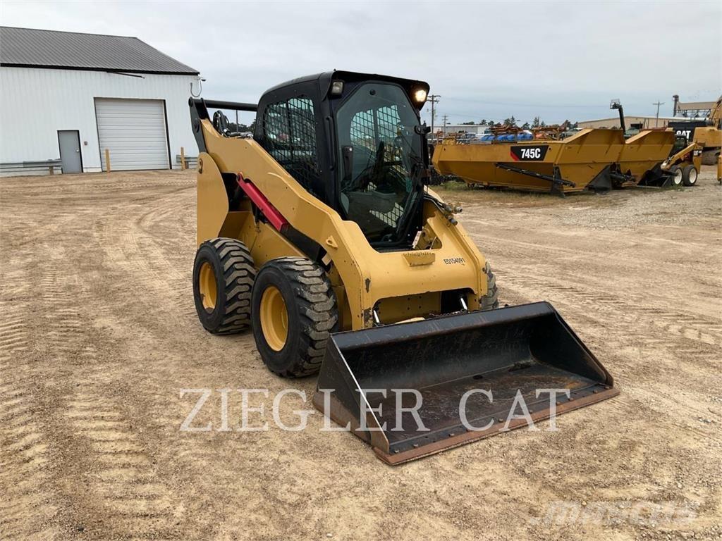 CAT 262C Мини-погрузчики