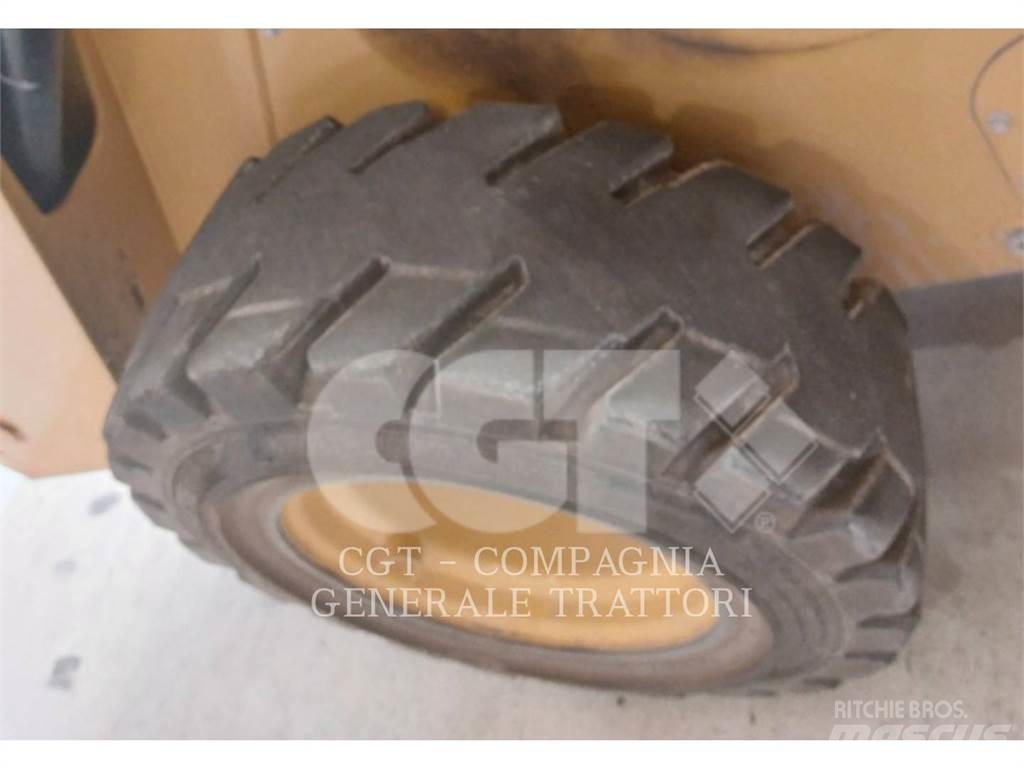 CAT 262D Мини-погрузчики