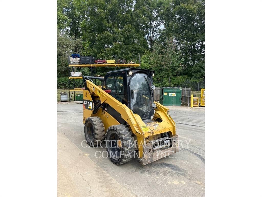 CAT 262D Мини-погрузчики