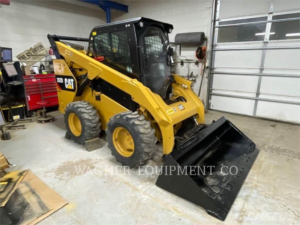 CAT 262D Мини-погрузчики