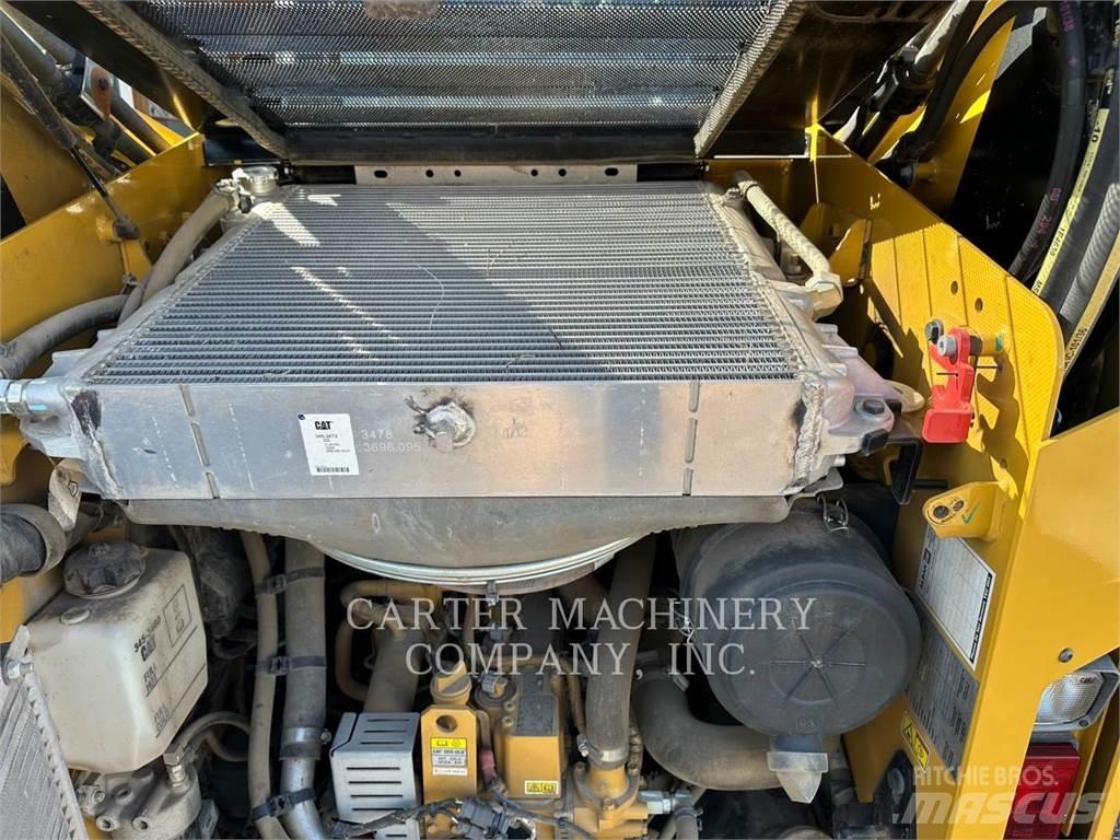 CAT 262D Мини-погрузчики