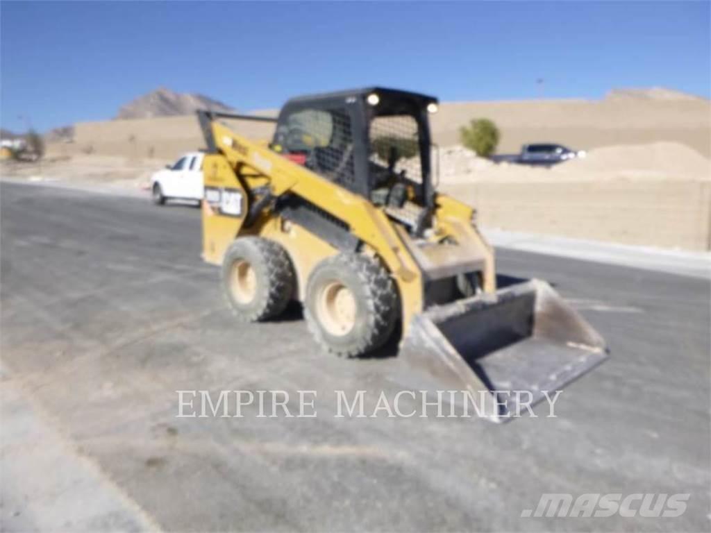 CAT 262D Мини-погрузчики