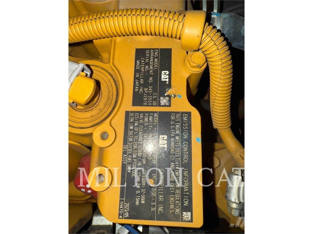 CAT 262D 3 Мини-погрузчики