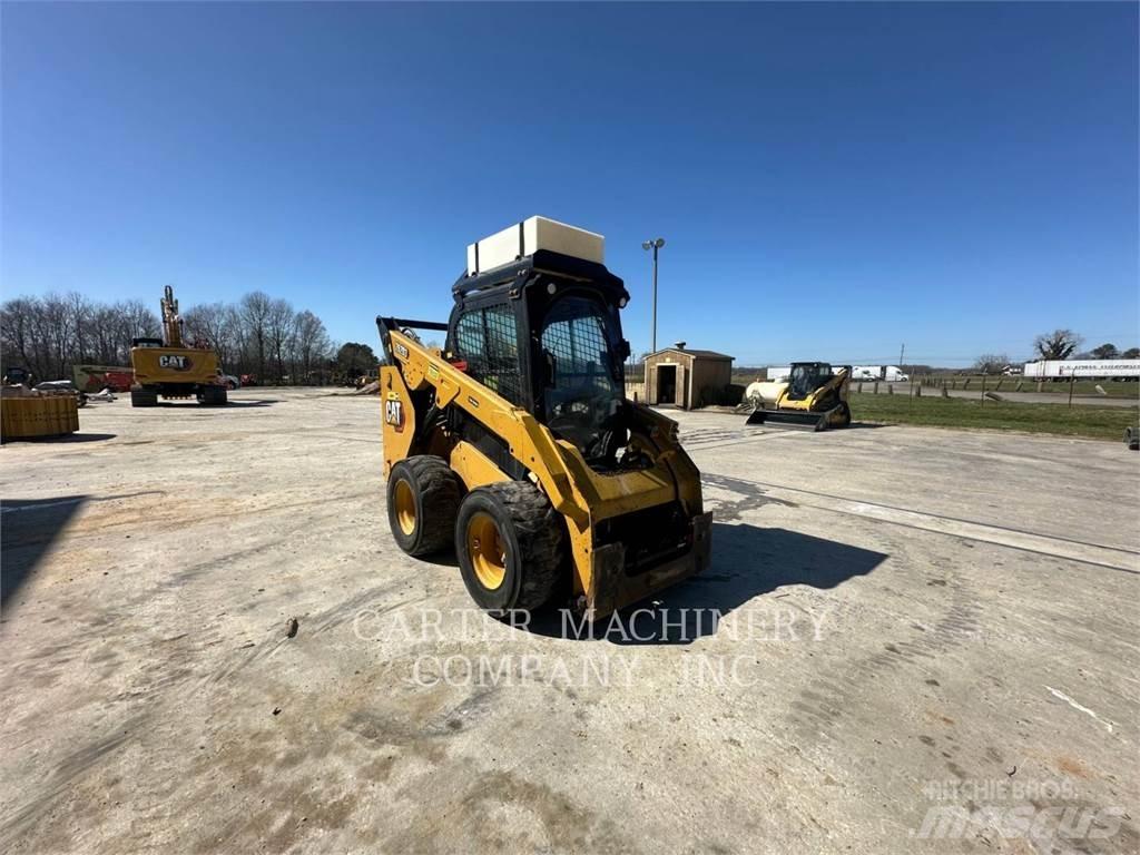 CAT 262D3 Мини-погрузчики