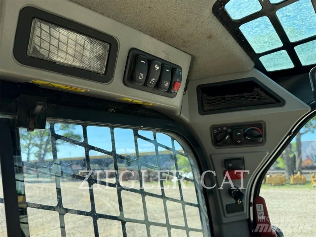 CAT 262D3 Мини-погрузчики