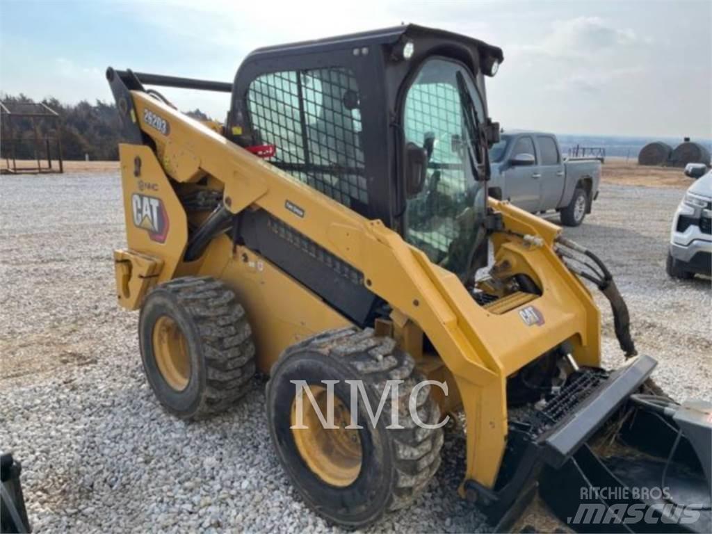 CAT 262D3 Мини-погрузчики