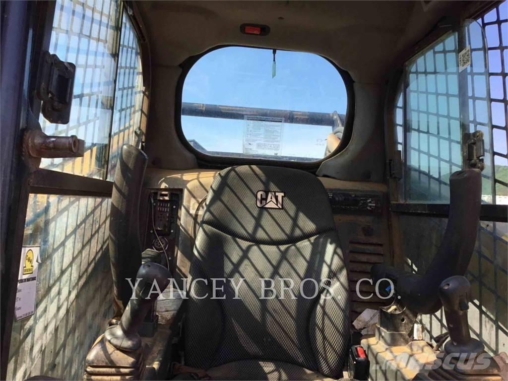 CAT 262D3 Мини-погрузчики