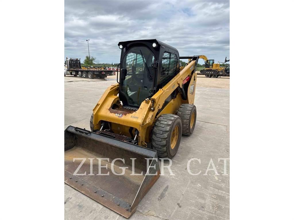 CAT 262D3 Мини-погрузчики