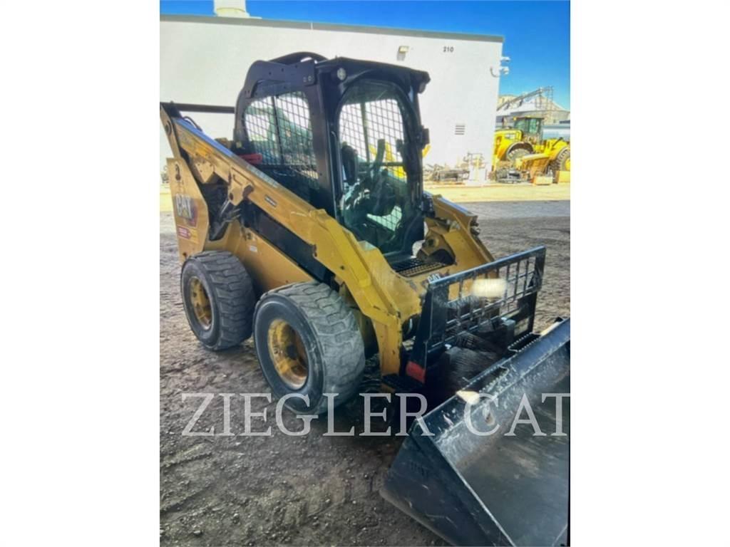 CAT 262D3 Мини-погрузчики
