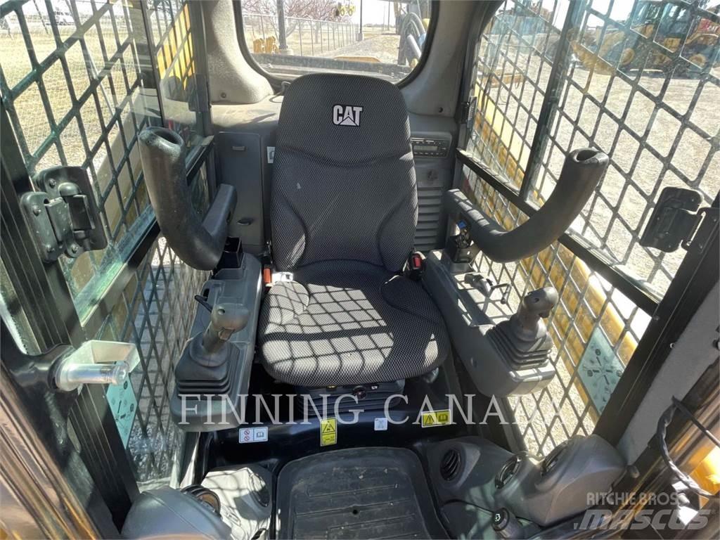 CAT 262D3 Мини-погрузчики
