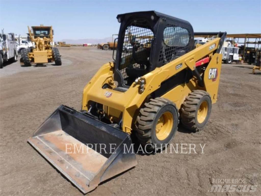 CAT 262D3 Мини-погрузчики