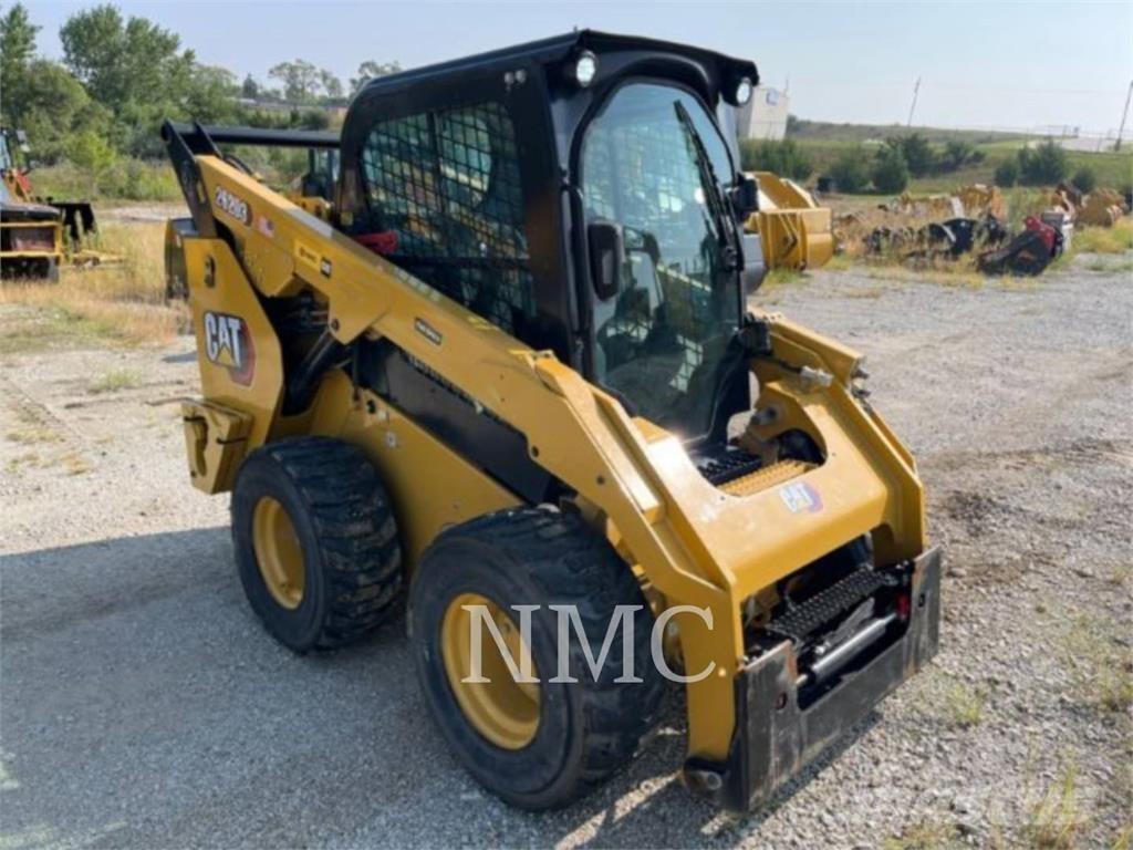 CAT 262D3 Мини-погрузчики