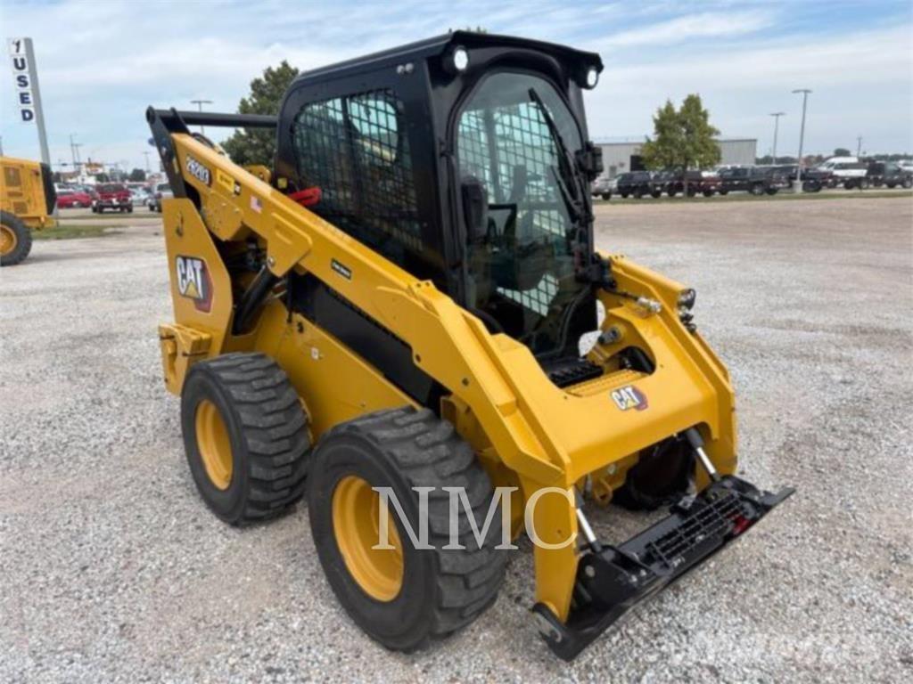 CAT 262D3 Мини-погрузчики