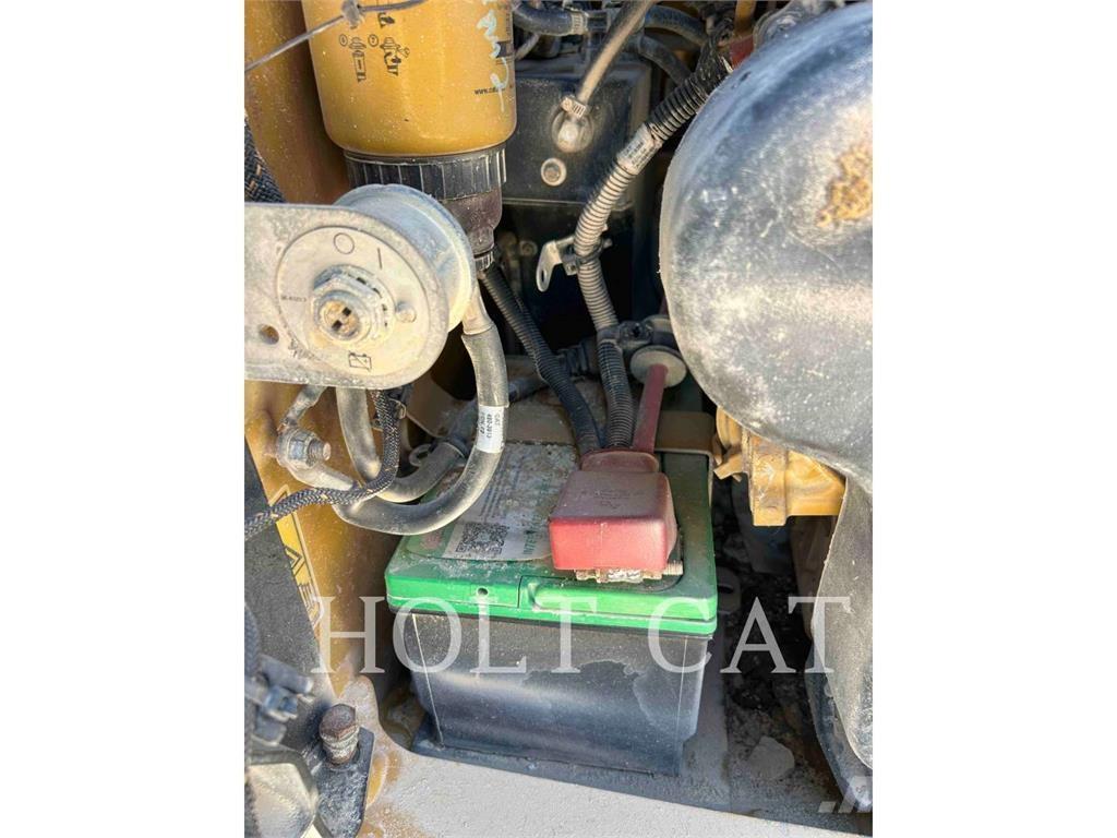 CAT 262D3 Мини-погрузчики