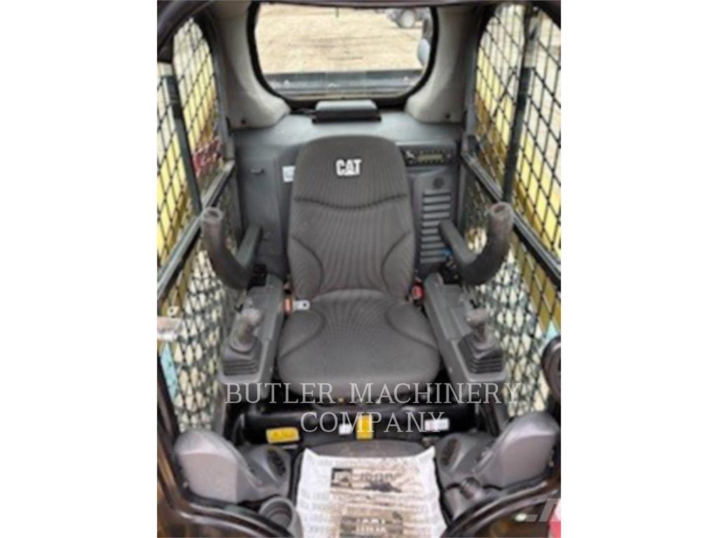 CAT 262D3 C3H2 Мини-погрузчики