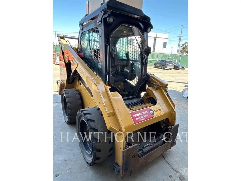CAT 262D3 H2O Мини-погрузчики