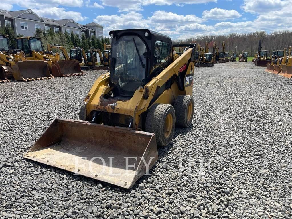 CAT 272D Мини-погрузчики