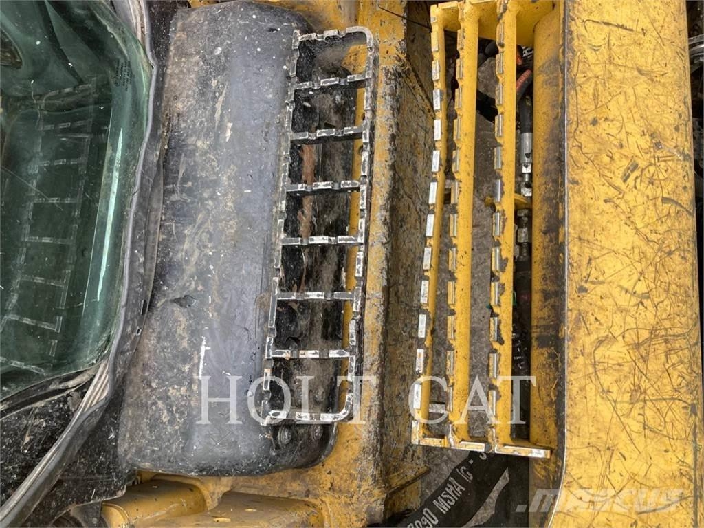 CAT 272D CAB Фронтальные погрузчики