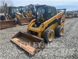 CAT 272D2 Мини-погрузчики