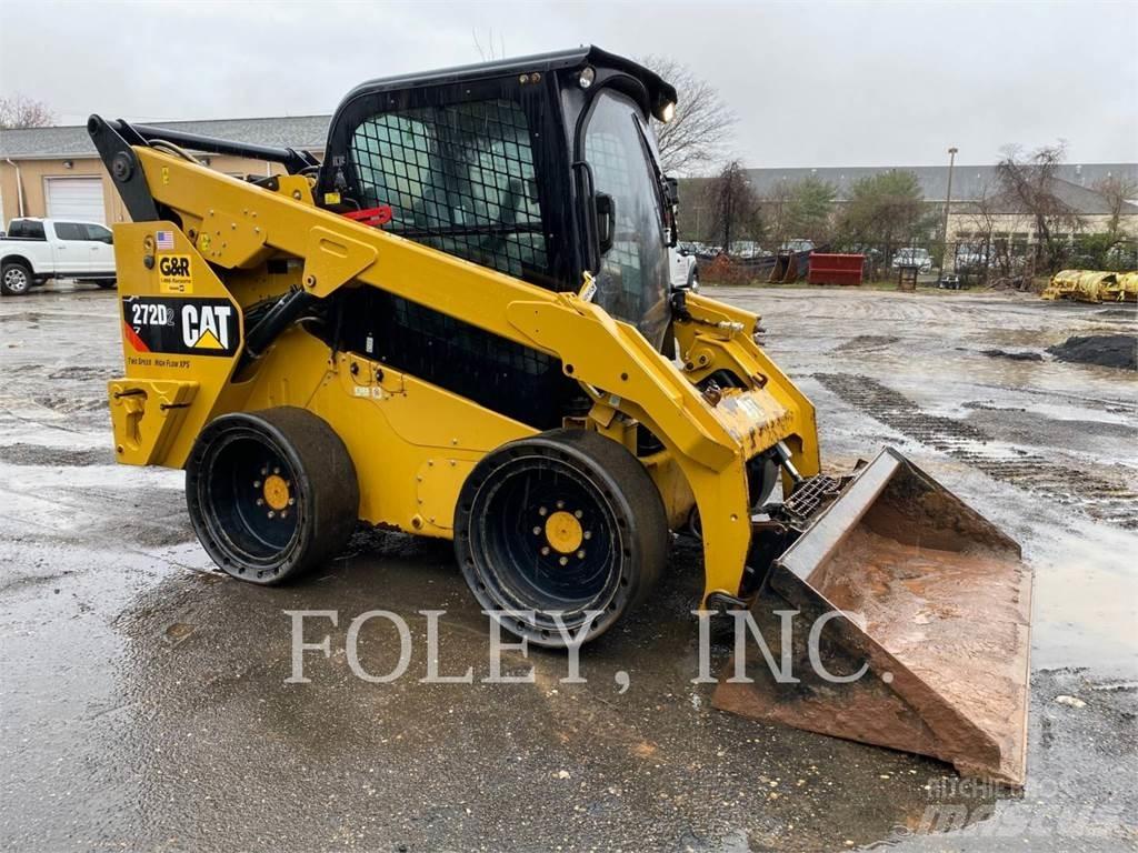 CAT 272D2 Мини-погрузчики
