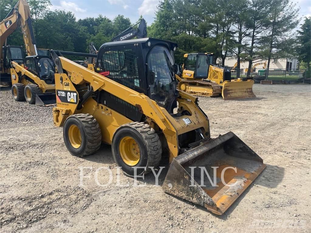 CAT 272D2 Мини-погрузчики